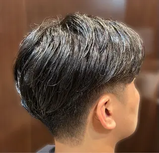 ミディアム ヘアモードキクチ神田日銀通り店所属・根尾 海咲のヘアスタイル