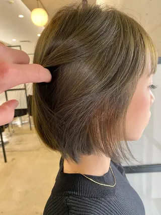 ショート カラー フジイ カズキのヘアスタイル