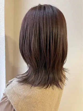 ミディアム カラー 沢田 瞳のヘアスタイル