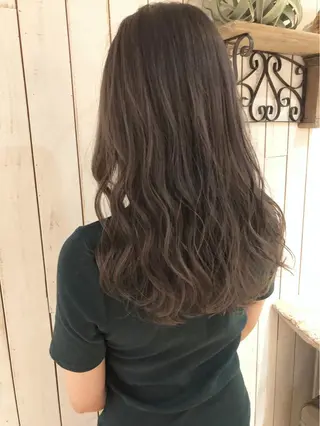 セミロング Noe心斎橋所属・Noe心斎橋 堀田 朋宏のヘアスタイル