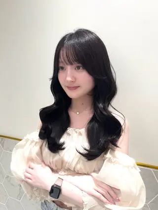 ロング カラー costes 今井芽依のヘアスタイル