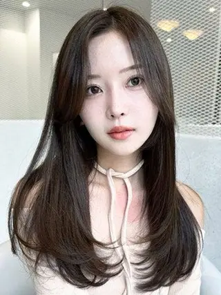 ロング パーマ 縮毛矯正、コテ巻き風 パーマのプロ、横山のヘアスタイル