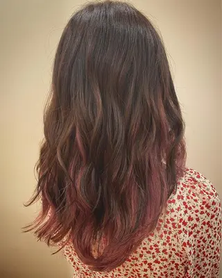 ロング 高木 櫻のヘアスタイル