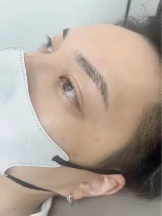 メンズ アイブロウ akari 🧸🧡のマツエク・マツパデザイン