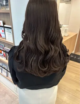 ミディアム モテ髪🫧赤み消し カラー表参道きょうこのヘアスタイル