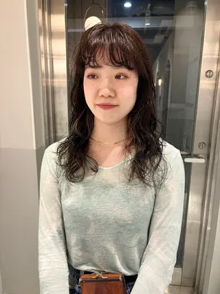 ミディアム カラー パーマ satsuki 暖色・ブラウンカラーのヘアスタイル