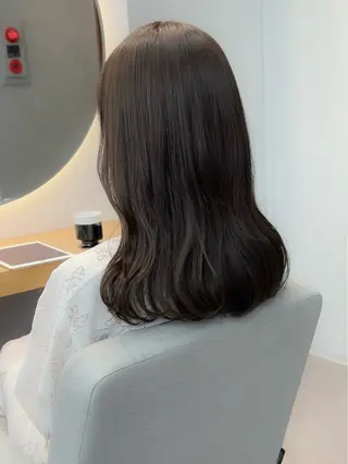 ロング ルネ所属・切りっぱなしボブ グレージュ/福田梢のヘアスタイル