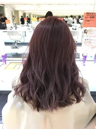 ミディアム 特殊カラー/ブリーチ 道満ゆいなのヘアスタイル