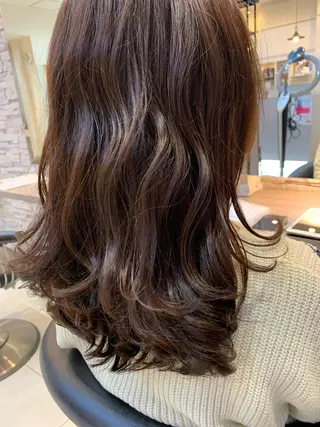 ロング カラー 早坂 裕真のヘアスタイル