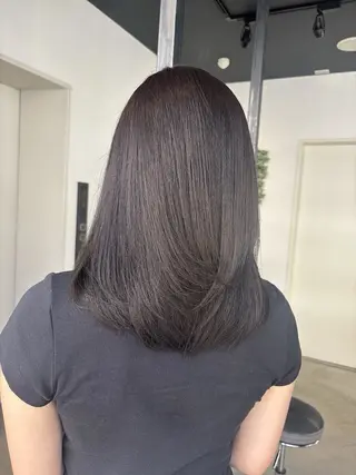 セミロング カラー RISE SWELL momoneのヘアスタイル