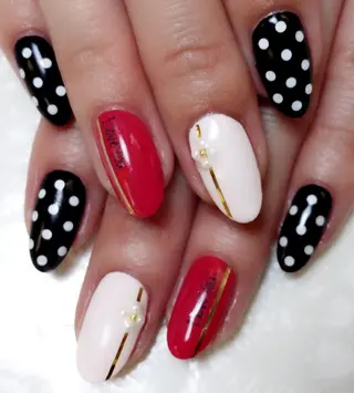 ネイル ラウバイマノマノ なかざとのネイルデザイン