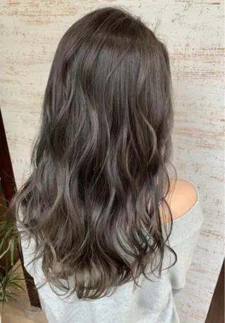 ロング カラー est hair &beautyのヘアスタイル