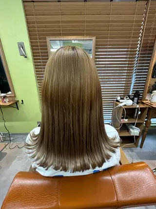 セミロング IwAsh所属・栗田 孝之のヘアスタイル