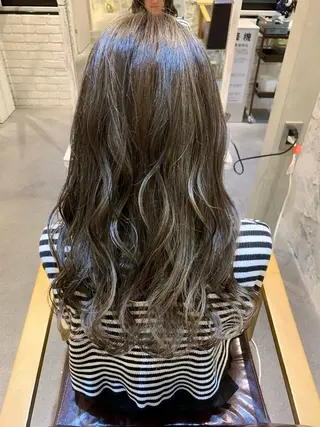 ロング カラー AUBE hair ales福岡平尾店所属・塚本 昂のヘアスタイル