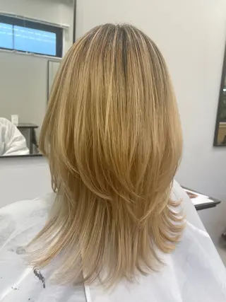 ミディアム Joule 菜穂のヘアスタイル