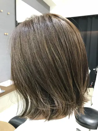 ショート カラー Adachi Fujikoのヘアスタイル