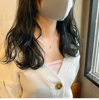 ミディアム 顔まわりカット/ 艶感カラー/sikiのヘアスタイル