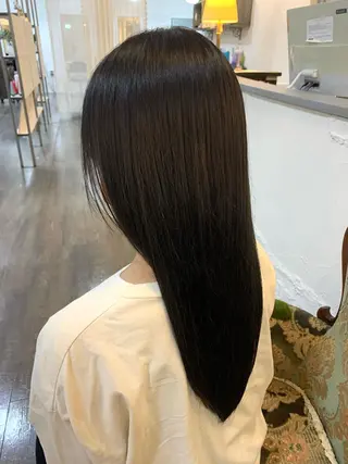 ロング カラー 松嶋 歩のヘアスタイル