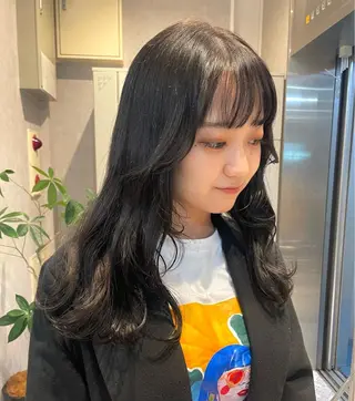 ロング 女性スタイリスト専門サロン Zina 天神西通り所属・艶髪韓国ヘア MANAMI🎀のヘアスタイル