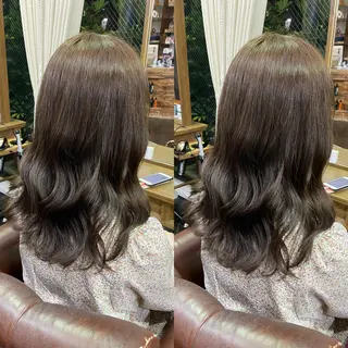 セミロング カラー モモカ/ハイトーン /バレイヤージュのヘアスタイル