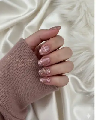 セミロング N2.nail所属・N2 nailのネイルデザイン