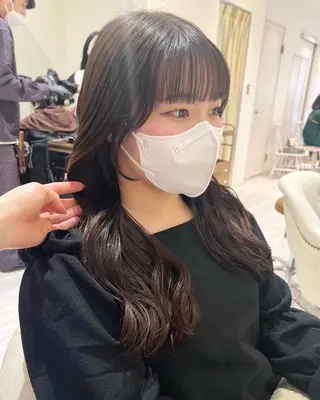 カラー FERIA かりんのヘアスタイル