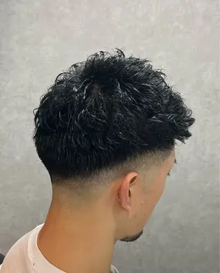 ミディアム CuMARi所属・予約の95%パーマ 🌈men's専門店のヘアスタイル