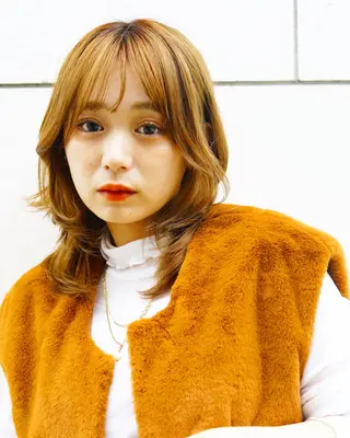 ミディアム yelm所属・🫒オリーブカラー ミディアムレイヤー✨のヘアスタイル