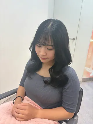 セミロング カラー Euphoria  SHIBUYAGRANDE所属・ストレートモデル募集 ソナのヘアスタイル