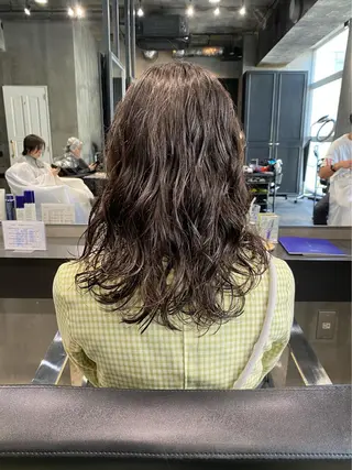 セミロング パーマ Agu hair lore沼館店所属・八戸パーマ/メンズパ ーマ/シンゴ。のヘアスタイル
