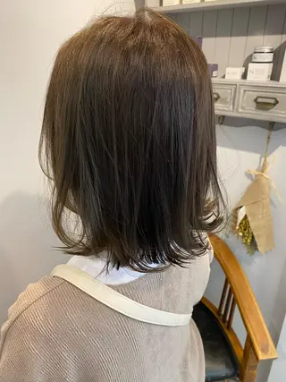 セミロング 西村 美羽のヘアスタイル