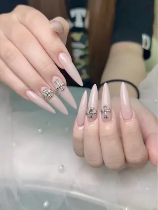 ネイル lucky nail 歌舞伎町のネイルデザイン