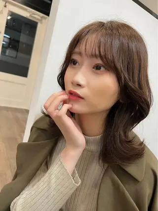 ミディアム 安井 貞好のヘアスタイル