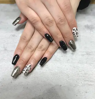 ネイル Rire_eye+beauty_nail所属・Rire_ nail_yukiのネイルデザイン