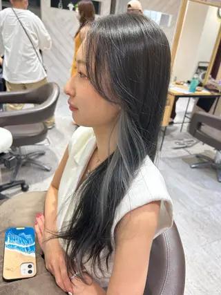 カラー CLALA JAPAN Kameido所属・初鹿 彩のヘアスタイル