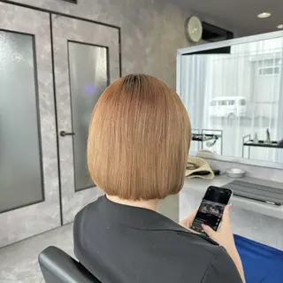 ミディアム 手塚 菜々美のヘアスタイル