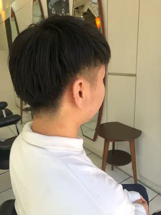 メンズ ネオフィリア 沼袋店所属・吉盛 大貴のヘアスタイル