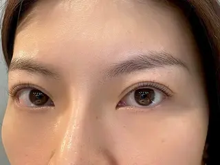 マツエク・マツパ EEネイルサロン所属・まつ毛パーマ專門 BEAUTYのマツエク・マツパデザイン