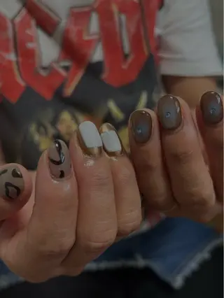 ネイル 爪塗屋 さんのネイルデザイン