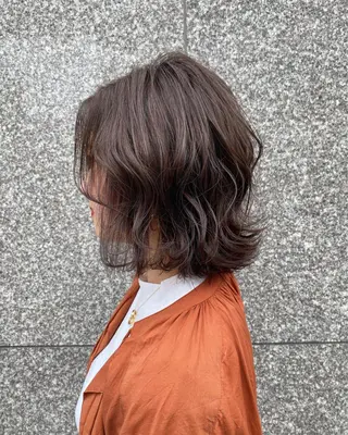 ショート カラー (h)wim ウィムのヘアスタイル