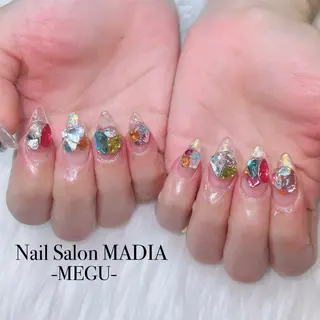 ネイル MADIA藤沢所属・MADIA MEGUのネイルデザイン