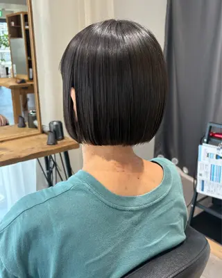 ショート aina / n.w.hのヘアスタイル