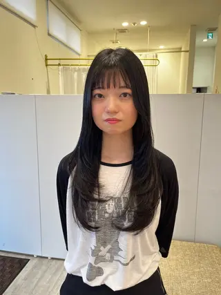 ロング 平間 稔希のヘアスタイル