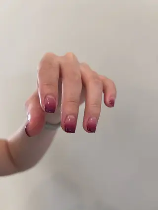 ネイル DEEokazaki momonaのネイルデザイン
