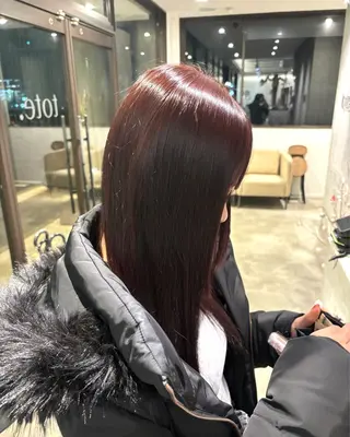 ロング カラー 小木曽 里華のヘアスタイル