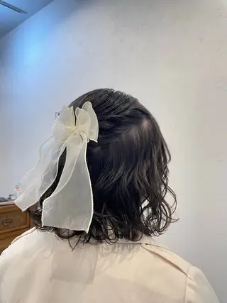 ミディアム ヘアアレンジ 縮毛矯正×髪質改善 カラー×クロスパーマのヘアスタイル