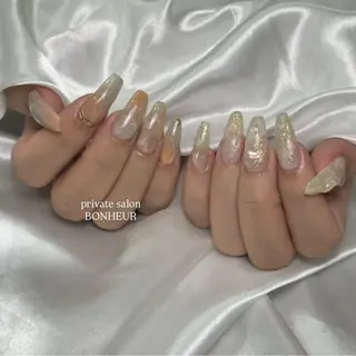 ネイル BONHEUR Annaのネイルデザイン