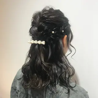 ロング カラー ヘアアレンジ 阿部 響香のヘアスタイル