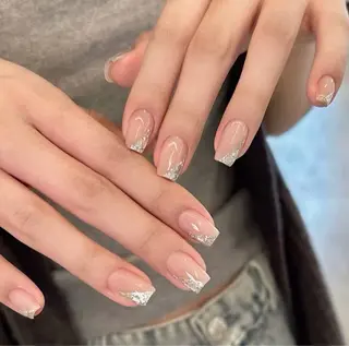 ネイル 小 雨のネイルデザイン