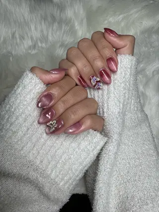 ミディアム on nail 尾張旭三郷店のネイルデザイン